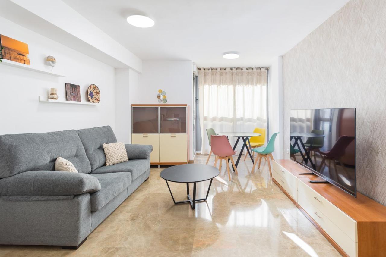 Piso Familiar Cerca Del Centro, Ac Y Wifi Gratis Apartment Valencia Exterior photo