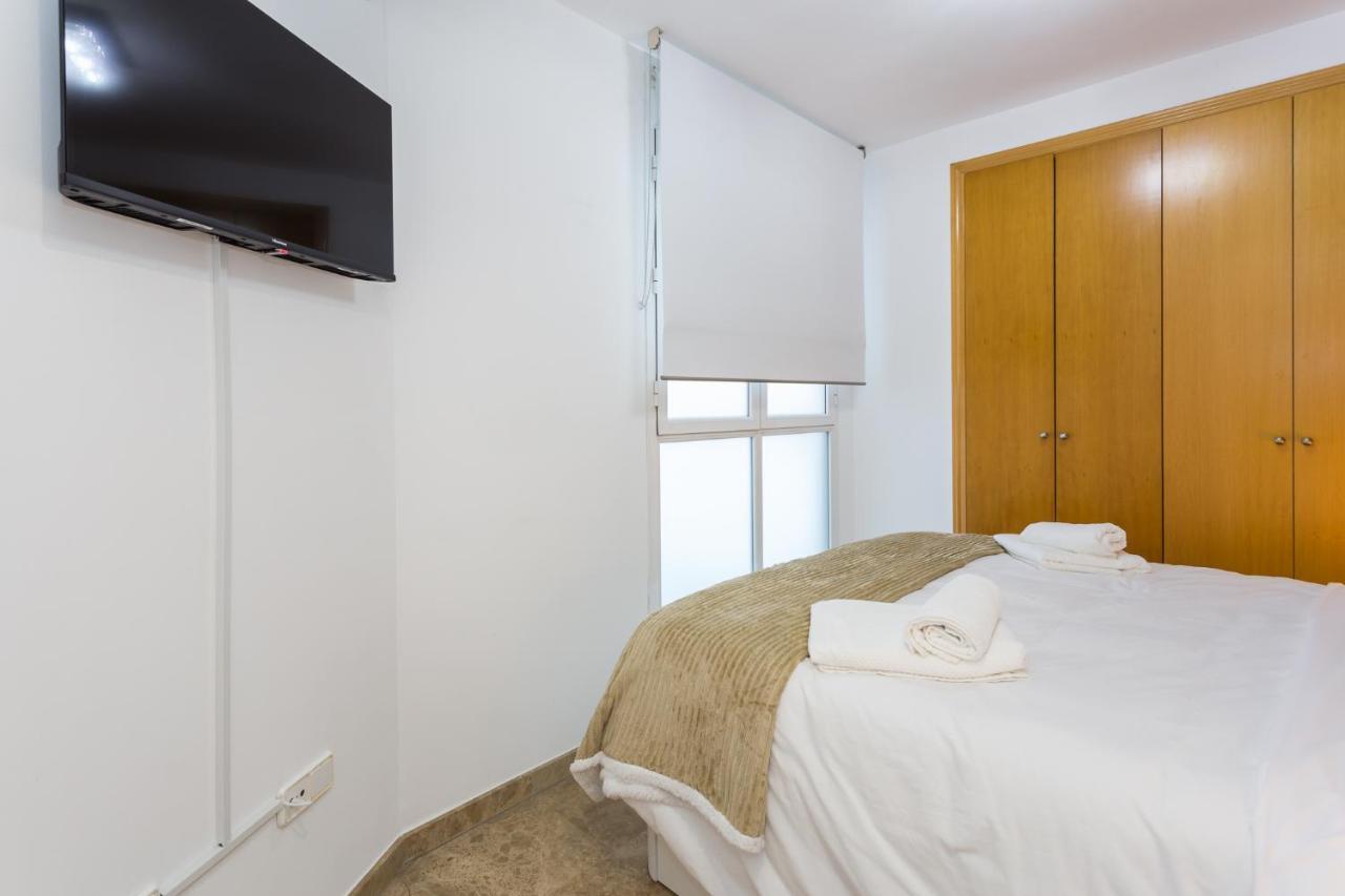 Piso Familiar Cerca Del Centro, Ac Y Wifi Gratis Apartment Valencia Exterior photo
