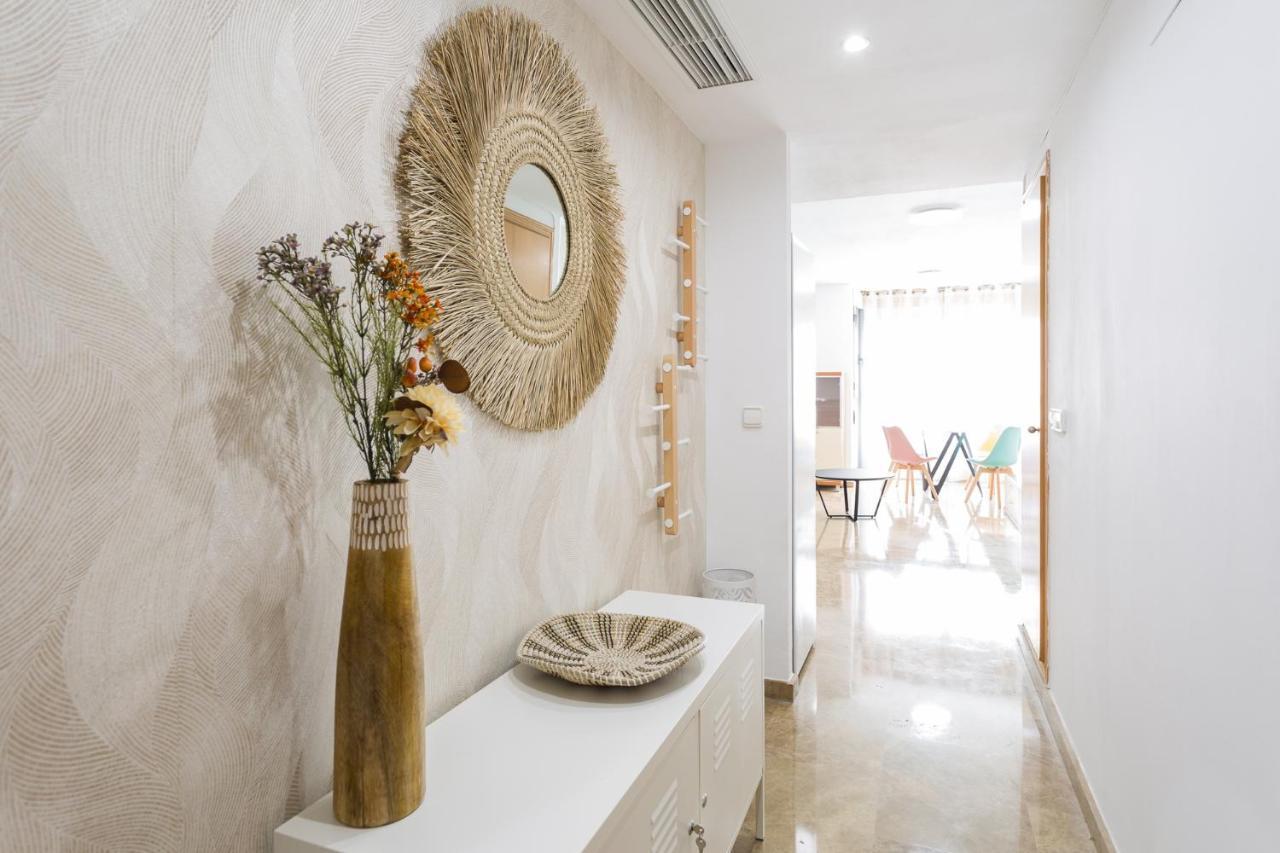 Piso Familiar Cerca Del Centro, Ac Y Wifi Gratis Apartment Valencia Exterior photo