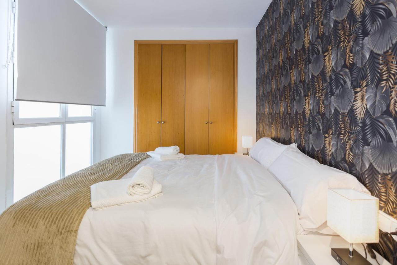 Piso Familiar Cerca Del Centro, Ac Y Wifi Gratis Apartment Valencia Exterior photo