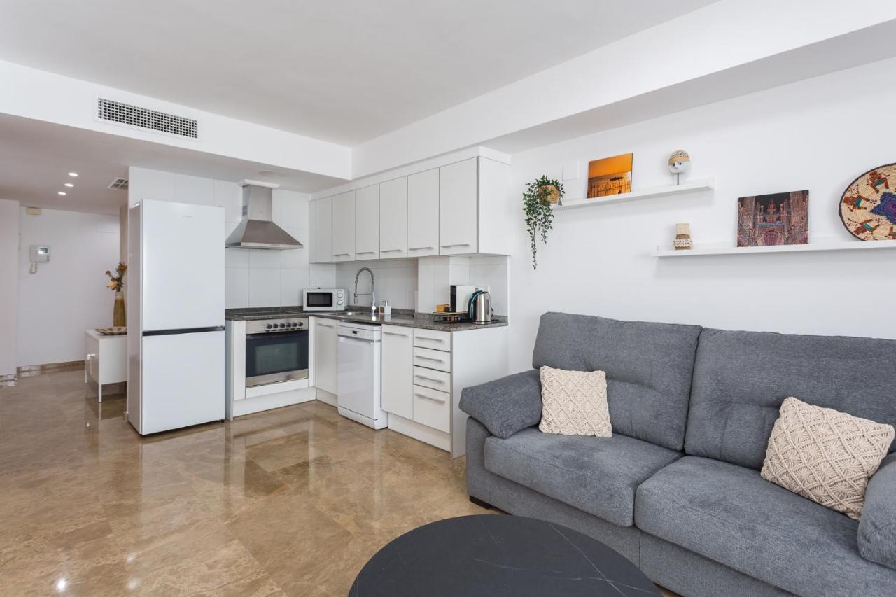 Piso Familiar Cerca Del Centro, Ac Y Wifi Gratis Apartment Valencia Exterior photo