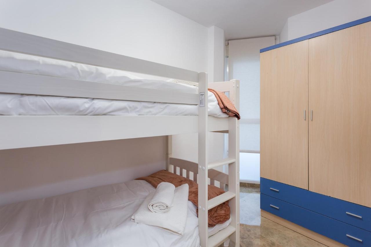 Piso Familiar Cerca Del Centro, Ac Y Wifi Gratis Apartment Valencia Exterior photo