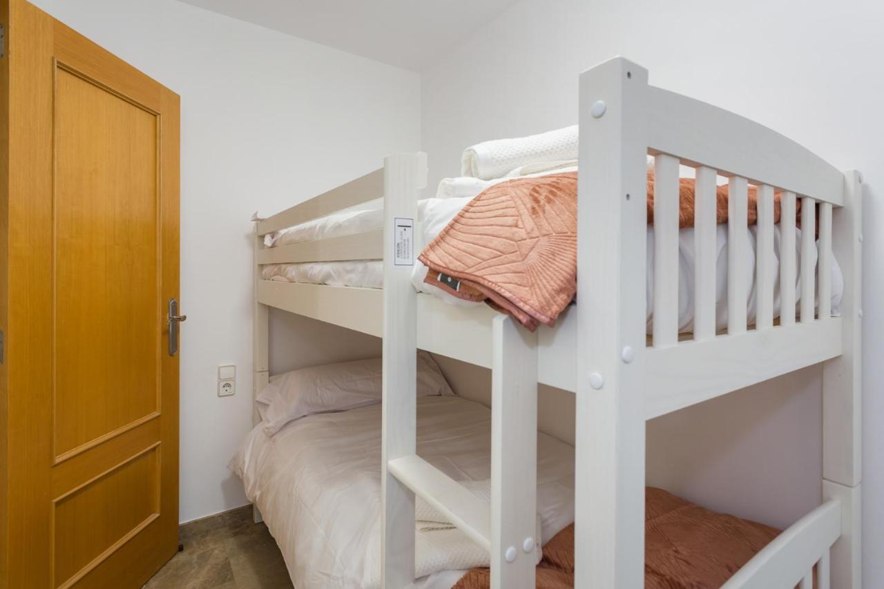 Piso Familiar Cerca Del Centro, Ac Y Wifi Gratis Apartment Valencia Exterior photo