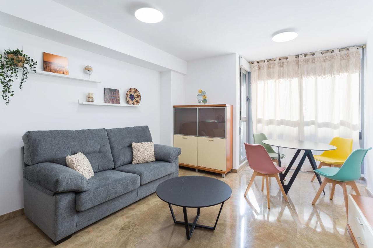 Piso Familiar Cerca Del Centro, Ac Y Wifi Gratis Apartment Valencia Exterior photo