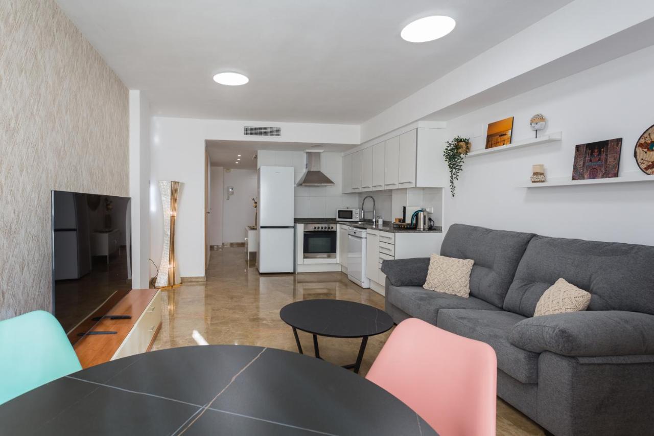 Piso Familiar Cerca Del Centro, Ac Y Wifi Gratis Apartment Valencia Exterior photo