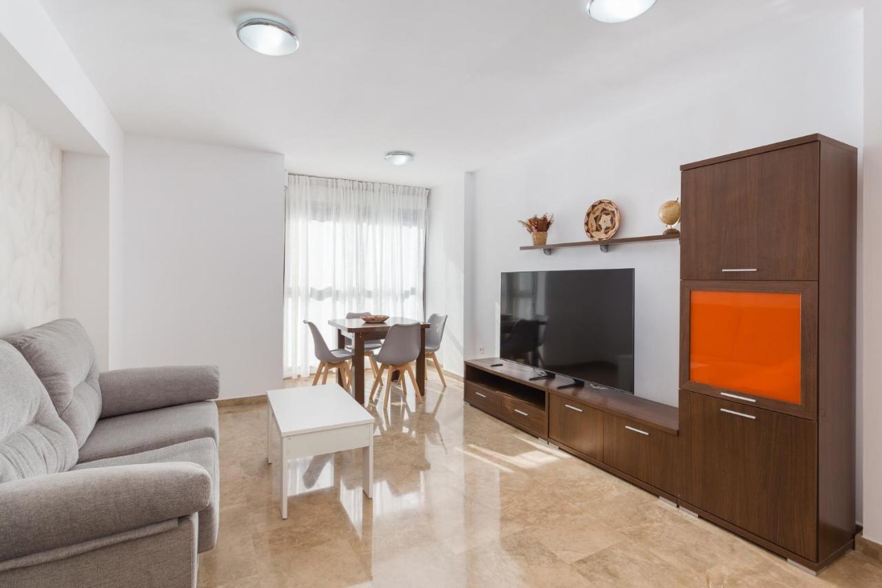 Piso Familiar Cerca Del Centro, Ac Y Wifi Gratis Apartment Valencia Exterior photo