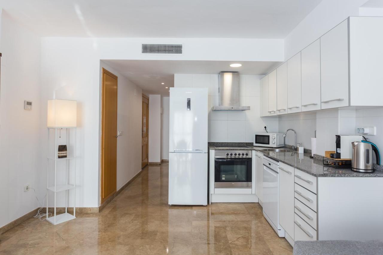 Piso Familiar Cerca Del Centro, Ac Y Wifi Gratis Apartment Valencia Exterior photo