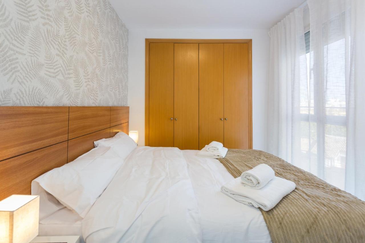 Piso Familiar Cerca Del Centro, Ac Y Wifi Gratis Apartment Valencia Exterior photo