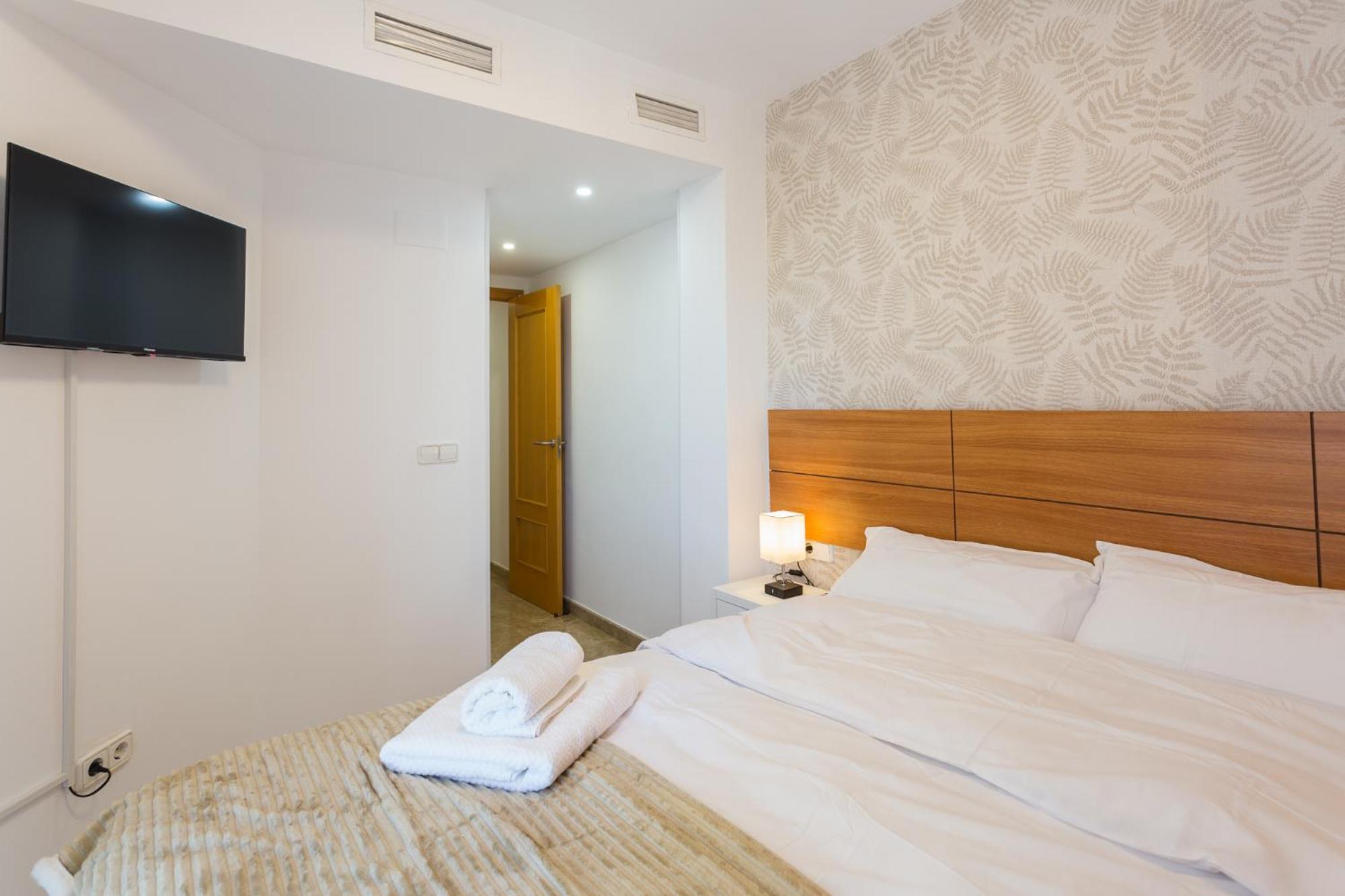 Piso Familiar Cerca Del Centro, Ac Y Wifi Gratis Apartment Valencia Exterior photo